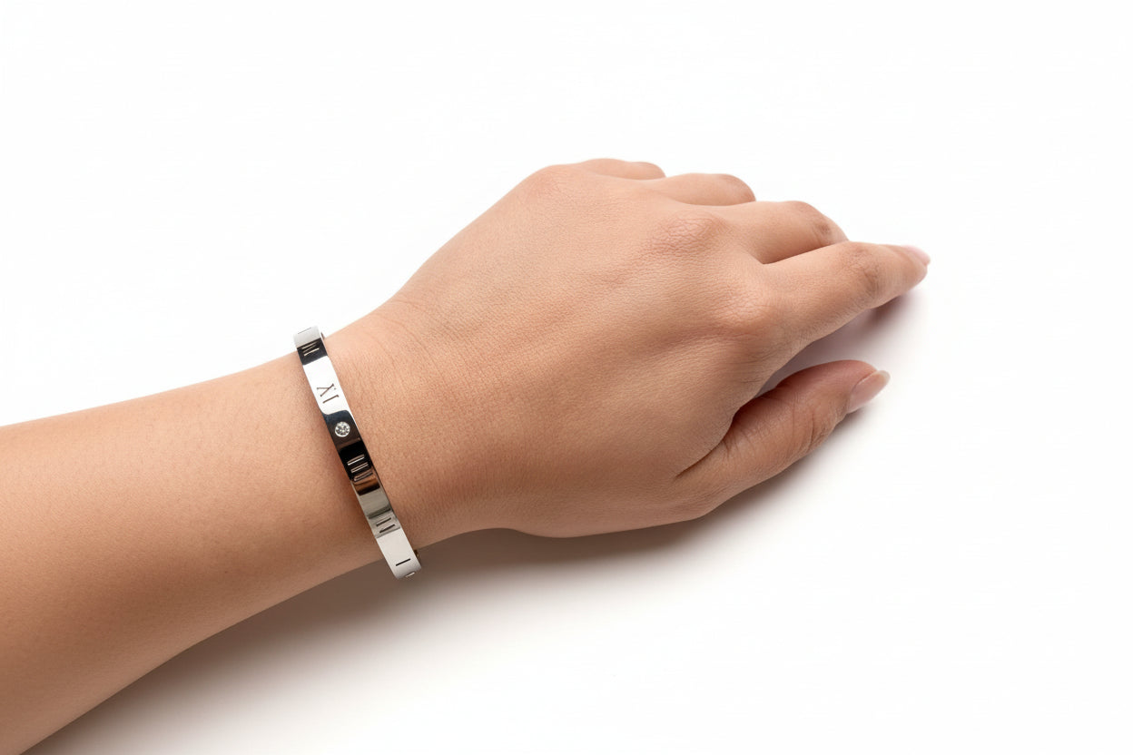 Get trendy with Lilly - available at Alma Ireland. Grab yours for €26.99 today!