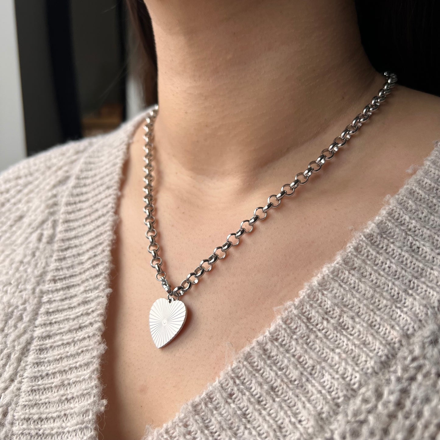 Get trendy with Ella - available at Alma Ireland. Grab yours for €24.99 today!