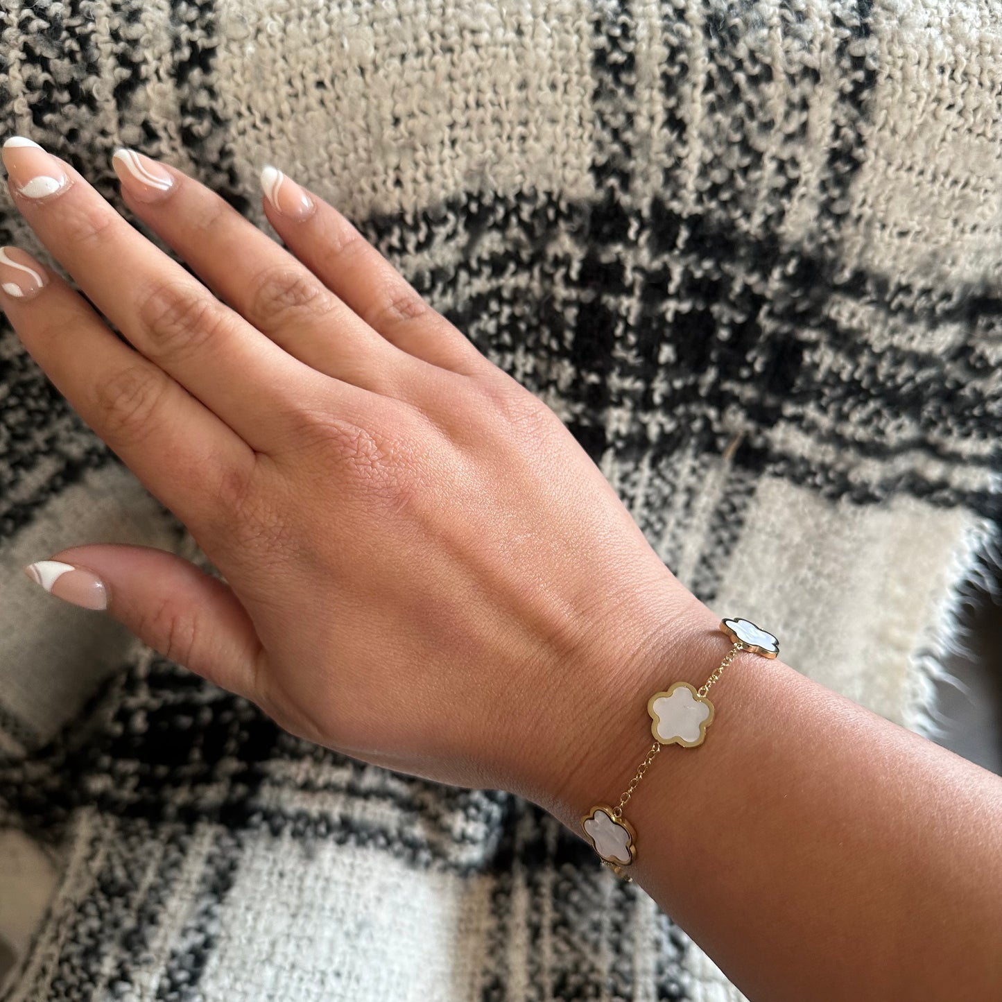 Get trendy with Aran - available at Alma Ireland. Grab yours for €21.99 today!