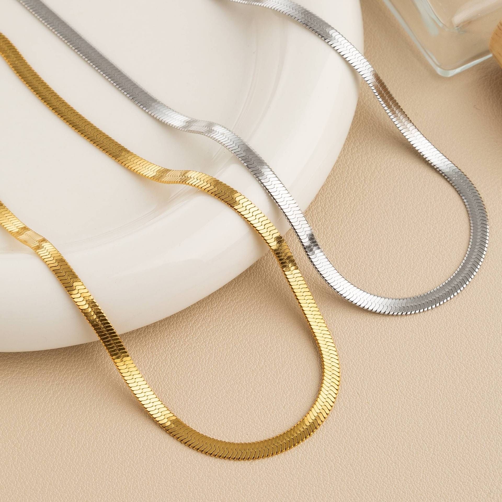 Get trendy with (Copy) Tara Necklace - Horizontal Bar available at Alma Ireland. Grab yours for €25.99 today!