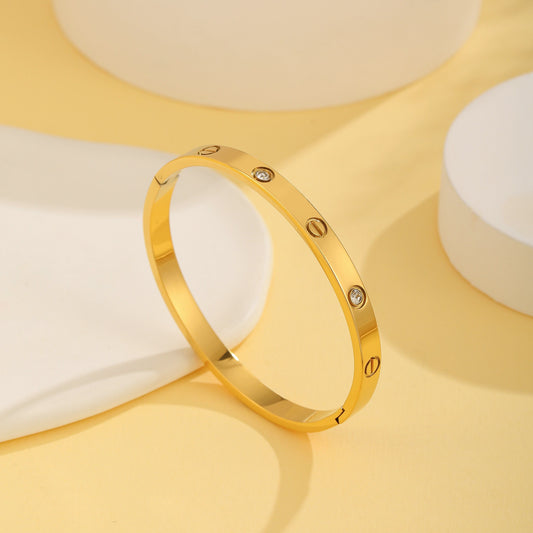 Get trendy with Cara Bangle -  available at Alma Ireland. Grab yours for €23.99 today!